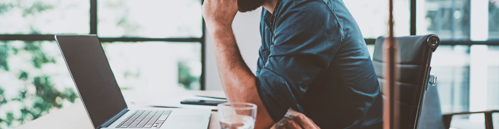 https://cyberoclock.com/wp-content/uploads/2020/03/services-header-bg-image-min.jpg